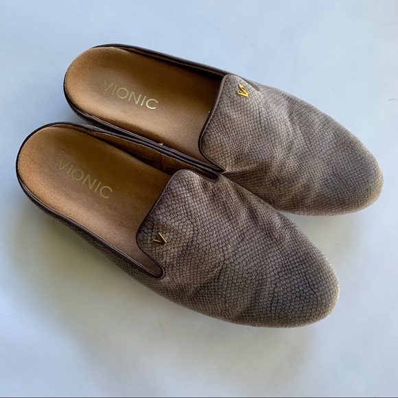 vionic carnegie mule